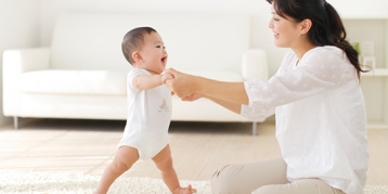 这么教宝宝学走路，可能会害了TA！